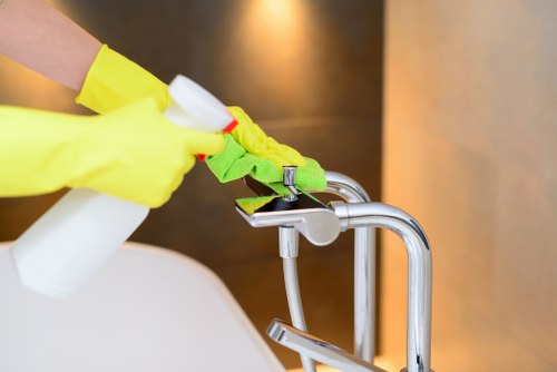 Deep cleaning for flats and shared homes near Finsbury Park